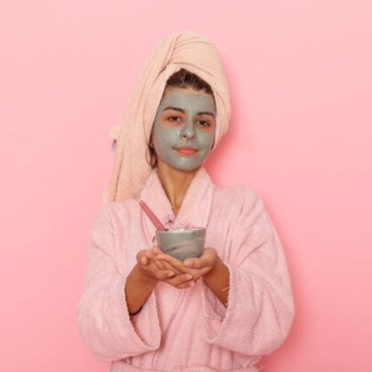How to Use Potato and Tomato Extracts for Bright, Hydrated Skin